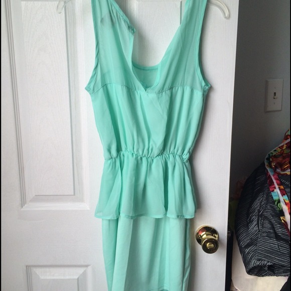 New ! NWOT Mint peplum dress - Picture 3 of 3