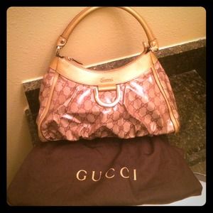 🚫SOLD!!!🚫Gucci top handle patent leather bag