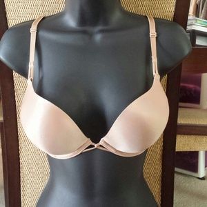 Victoria's Secret Miraculous Plunge nude bra 36A