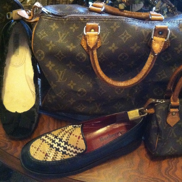 Louis Vuitton Handbags - *GREAT FINDS!!!