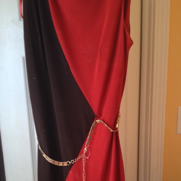 Dress - Picture 3 of 4