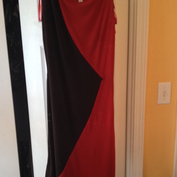 Dress - Picture 4 of 4