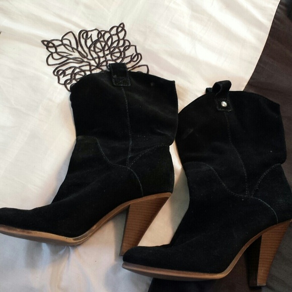American Eagle OutfittersBlack suede cowgirl boots