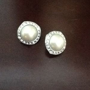 Pearl earrings