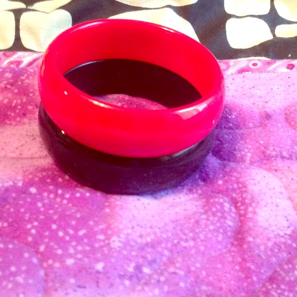 Red and black chunky bracelets - Picture 1 of 1