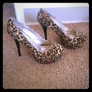 Leopard heels