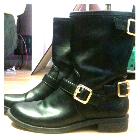 Black boots