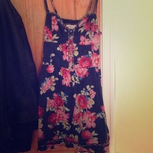 NEW PRICE 2.17‼️Abercrombie Flower dress