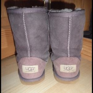 baby girl uggs size 2 baby girl uggs size 2