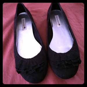 Black flats!