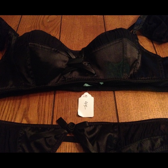 Three piece set - Picture 2 of 3