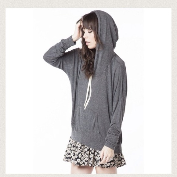 ❌ SOLD ❌ Brandy Melville Bettina Hoodie