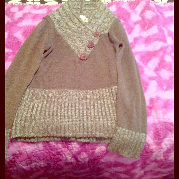Classic knit sweater - Picture 1 of 1