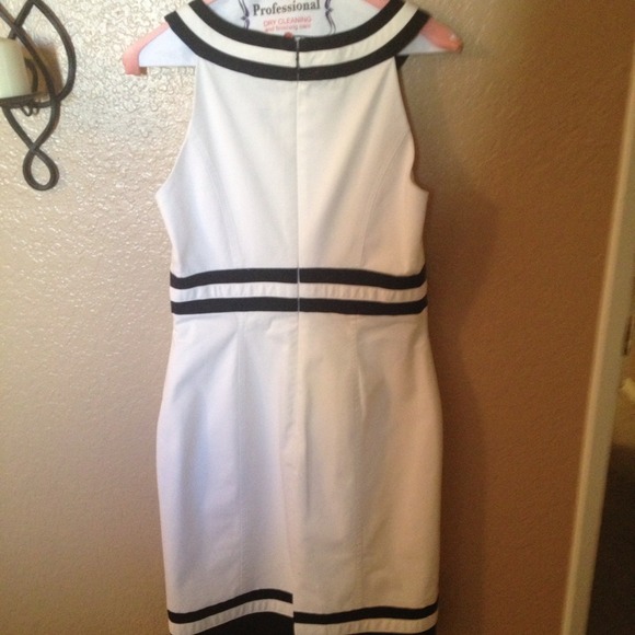 ❌SOLD in bundle❌ - Picture 2 of 4