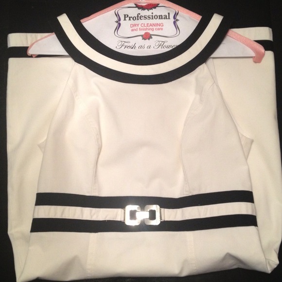 ❌SOLD in bundle❌ - Picture 3 of 4