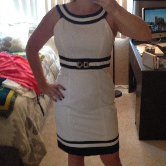 ❌SOLD in bundle❌ - Picture 4 of 4