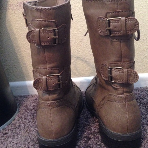 TRADED‼️‼️🎀Combat boots‼️❗️😄😄 - Picture 2 of 3