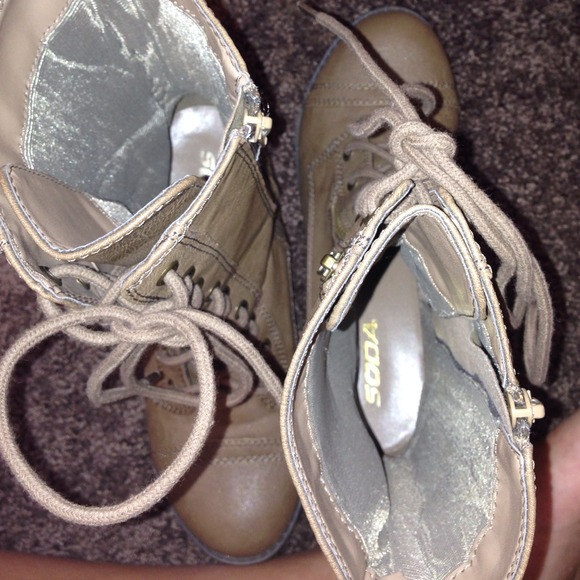 TRADED‼️‼️🎀Combat boots‼️❗️😄😄 - Picture 3 of 3