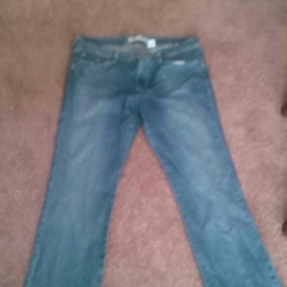 Old navy low wasit boot cut!!!  Never worn $5