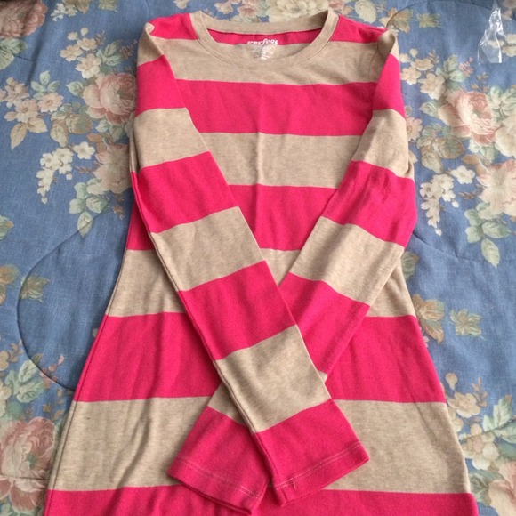 Size small,long sleeve shirt.Pink and tank stripes - Picture 1 of 3