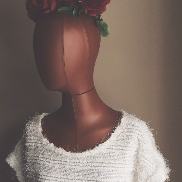 Short sleeve sweater