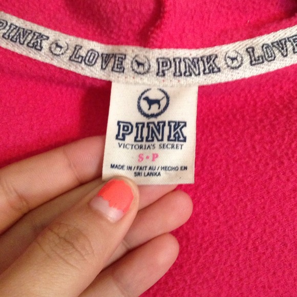 TRADED✔️‼️‼️VS PINK hoodie zip up❗️❗️❗️MUST GO - Picture 3 of 4