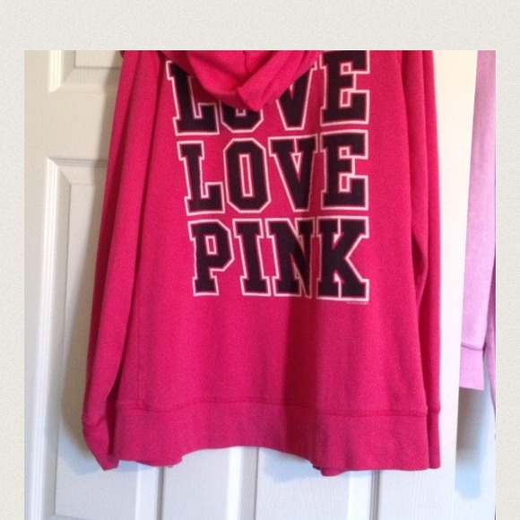 TRADED✔️‼️‼️VS PINK hoodie zip up❗️❗️❗️MUST GO - Picture 4 of 4