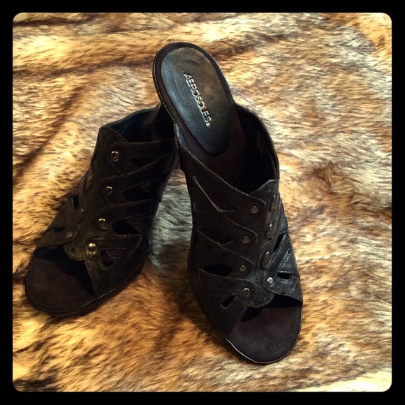 Aerosoles Shoes - Sold in bundle