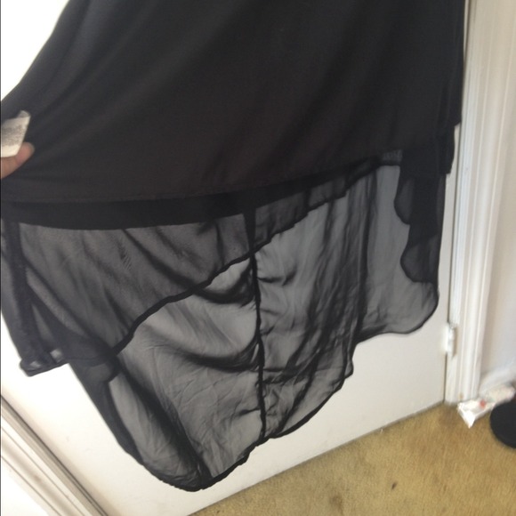 Black dress - Picture 4 of 4