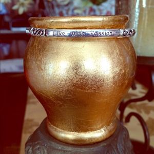 ✨FREE✨ "Live with passion" idiom bracelet