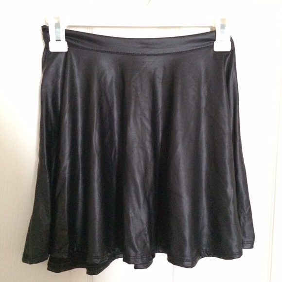 Leather Skater Skirt - Picture 2 of 3
