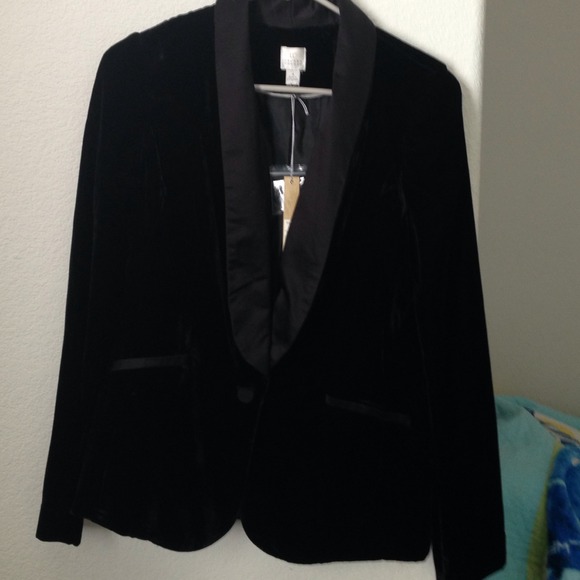 Tuxedo style blazer