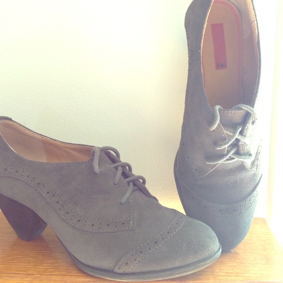 Grey heels. Great dancing shoes!