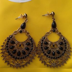 Ear rings