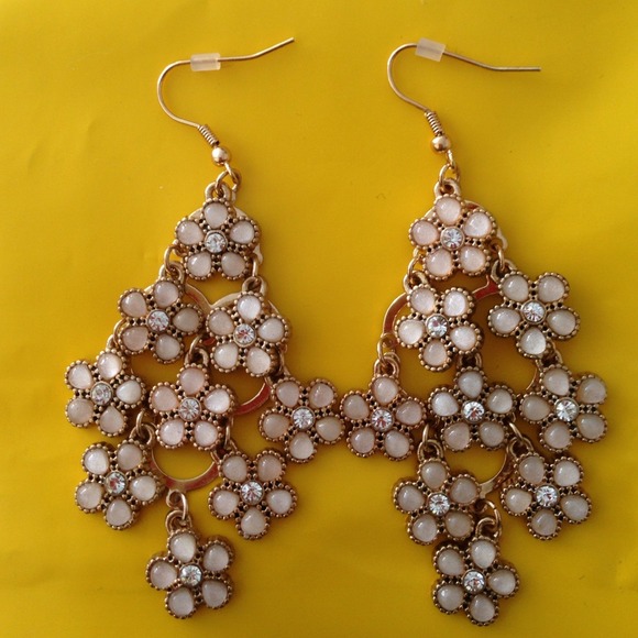 Ear rings