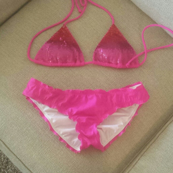 NWT Victoria Secret Bikini Size S/XS!