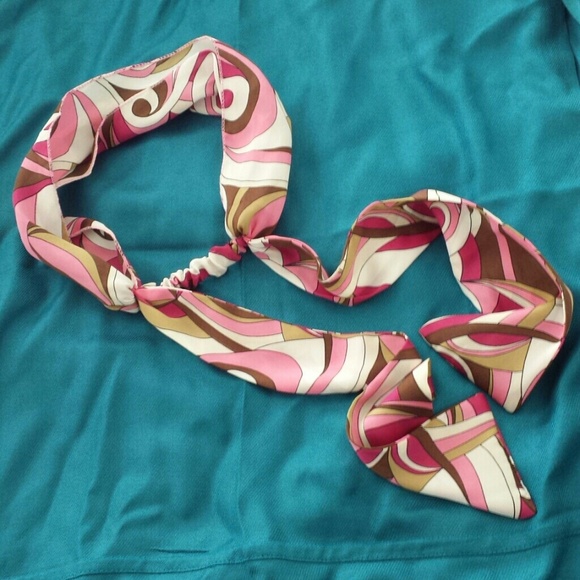 Traded to alambert Headband Scarf
