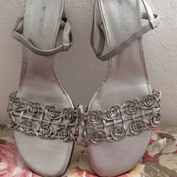Silver Sandals size 9