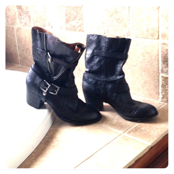 REDUCED! Nine West Vintage America Collection