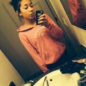 Hollister pink pull over hoodie