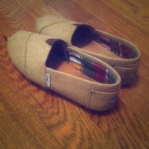 Burlap Toms