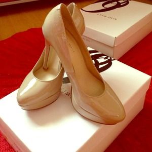 NEW Beige Pumps