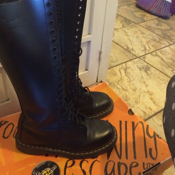 Dr.Martens boots