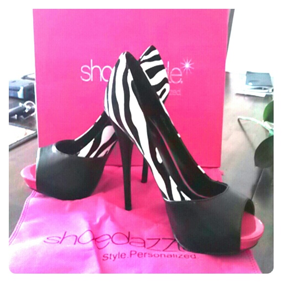 Awesome Zebra print heels