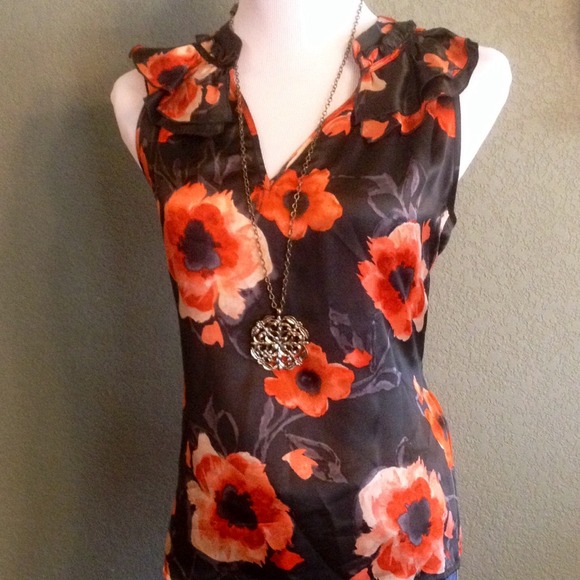 Luxurious silk sleeveless top