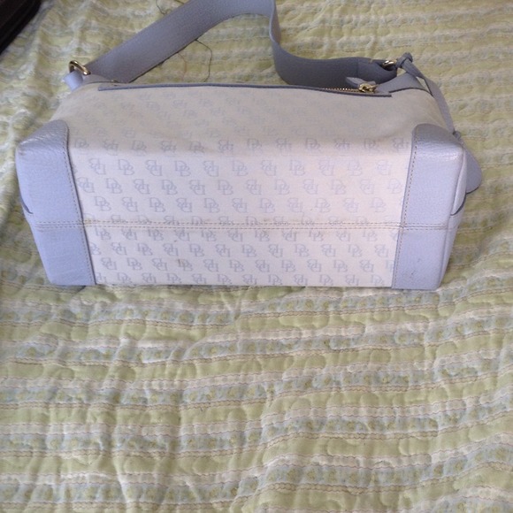 Purse - Picture 2 of 3