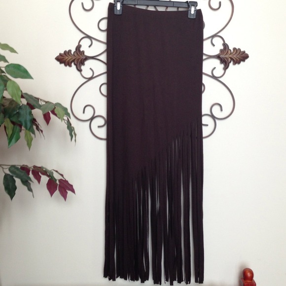 ❌SOLD❌Brown asymmetrical fringe skirt