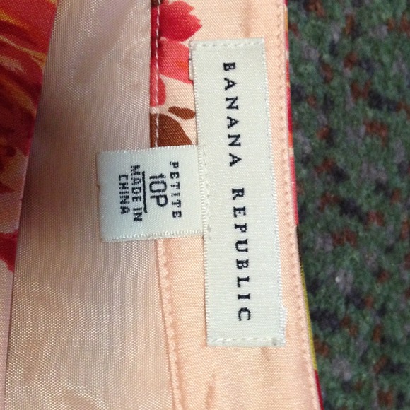 Banana republic silk rose pencil skirt sz10 petite - Picture 2 of 4