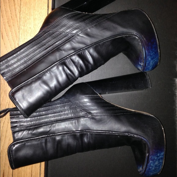 Alexander wang ankle boots black and blue