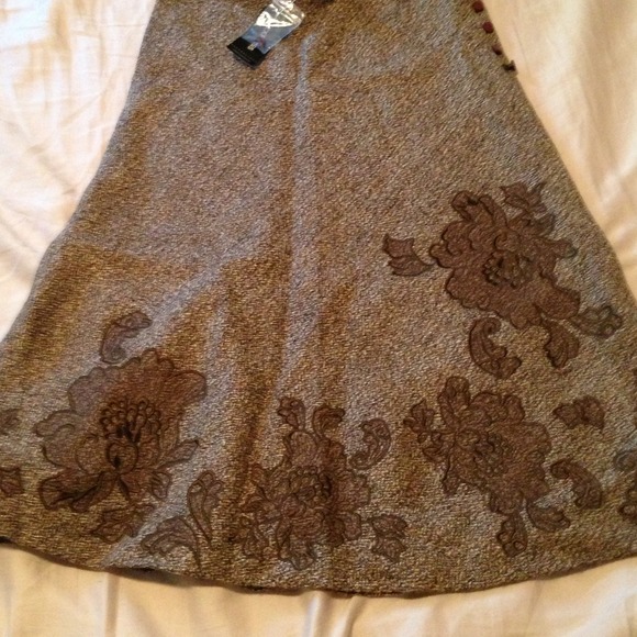 Brown knit skirt